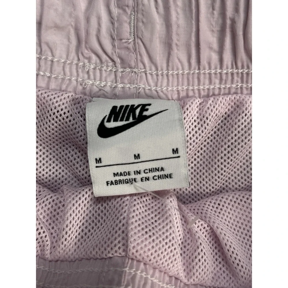 Nike Swoosh Repel Shorts Womens Size Medium Pink New‎ - Picture 3 of 8